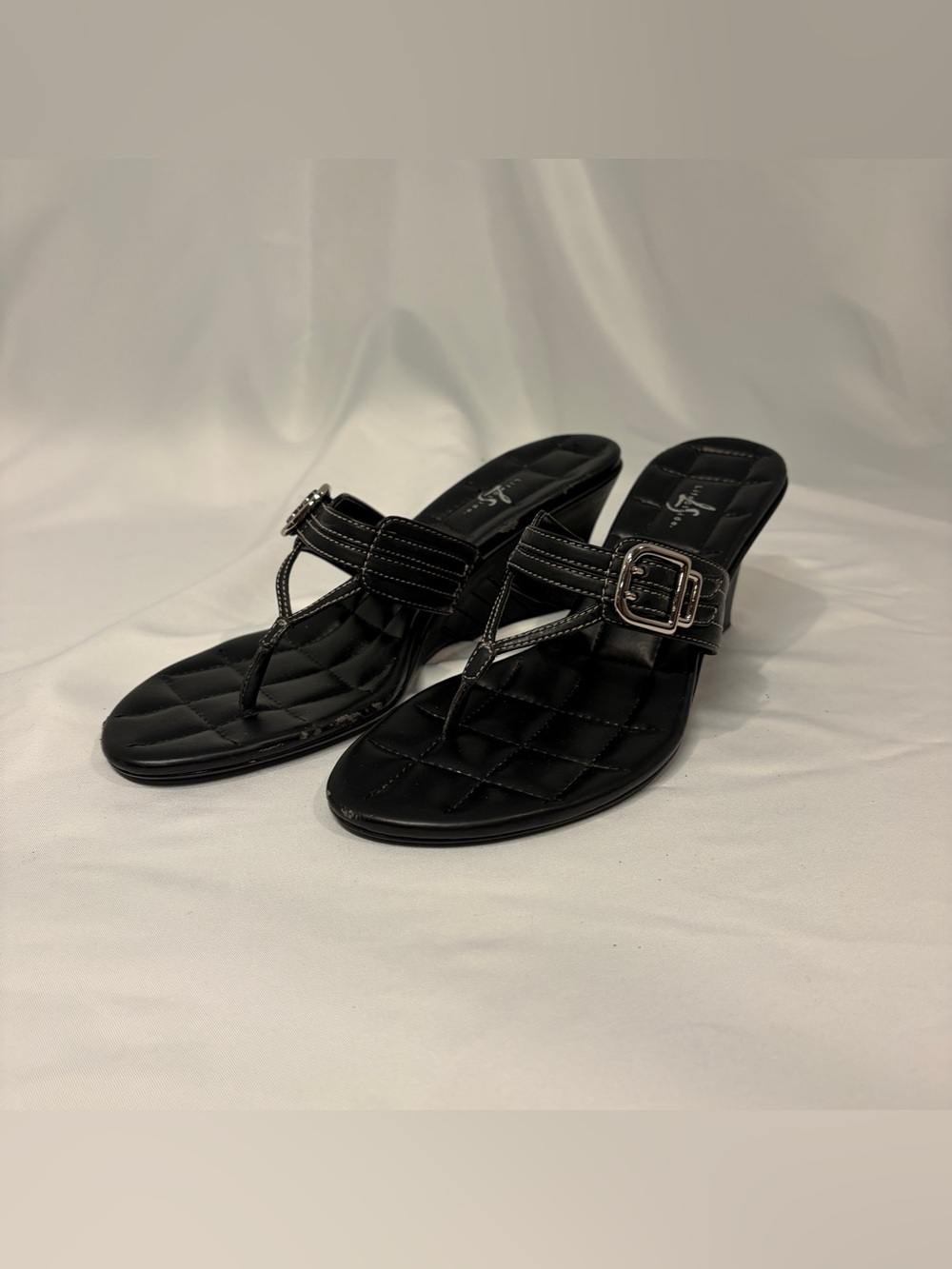 LifeStride Black Wedge Sandals